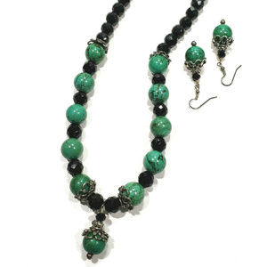 Green Black Stone Necklace Earring Set
